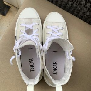 Pre owed Dior
